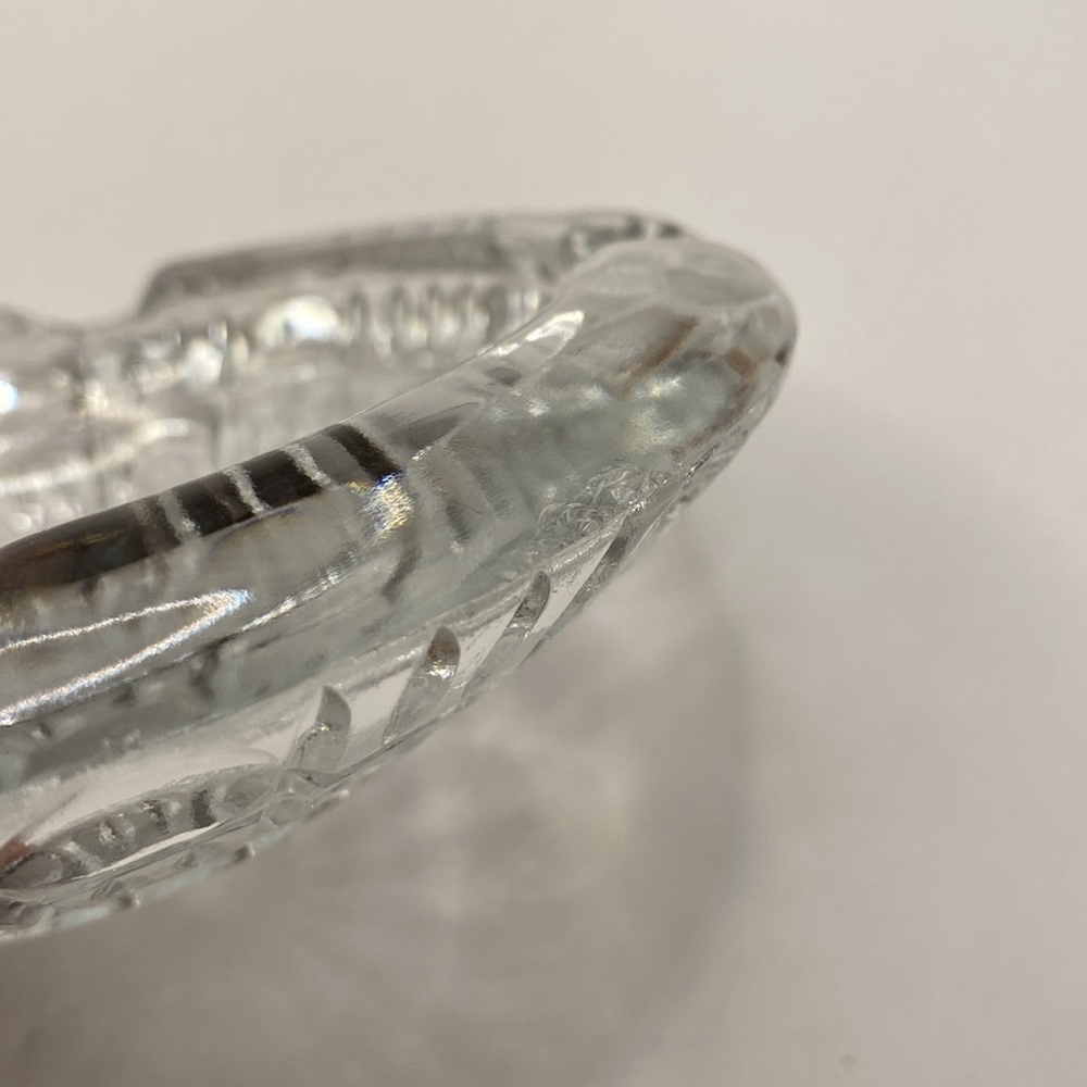 Haus Modern Clear Round  Ashtray.  Cut Glass, 6” - Picture 5 of 7